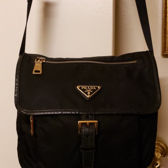 PRADA Black Nylon and Leather Crossbody Shoulder Bag Purse/ Good Condition - Picture 5 of 15